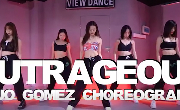 JOJO编舞《outrageous》成品舞